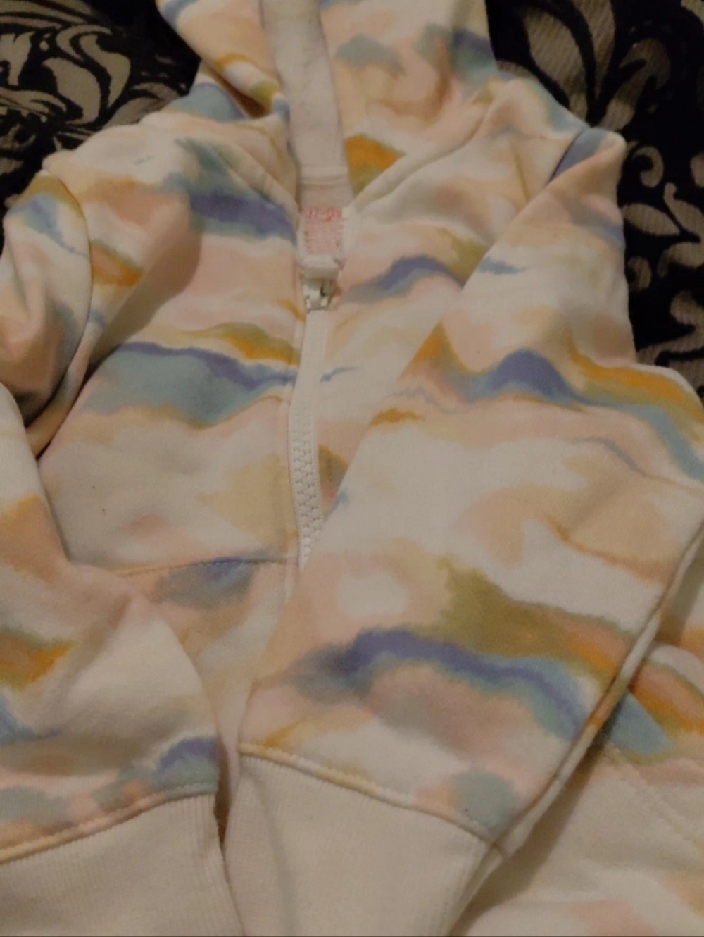 #106 unisex  hoodie 2t